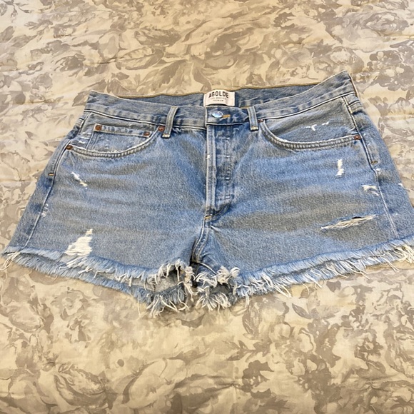 Like New Agolde Parker Shorts - Picture 3 of 16